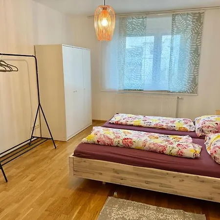 Apartment Happy Near Airport With Free Parking
