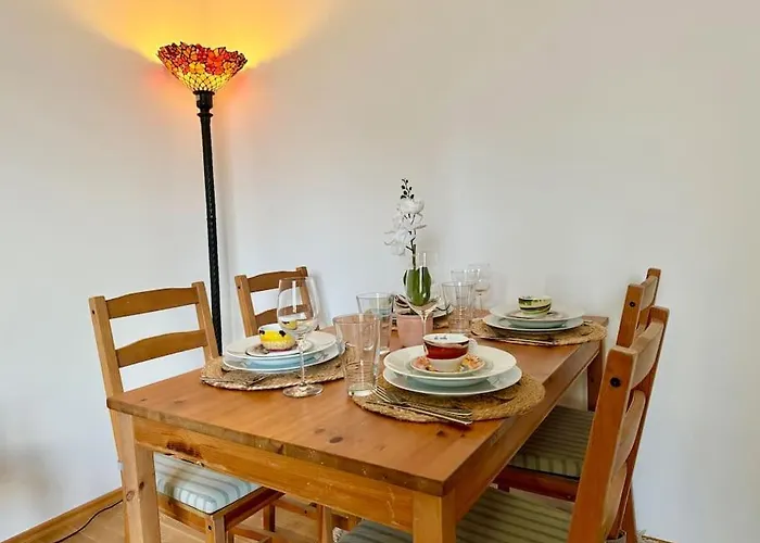 Apartment Happy Near Airport With Free Parking